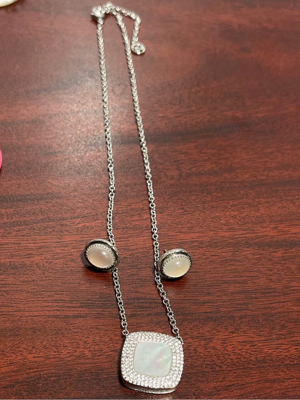 💖5 for $25😻 Mother-of-Pearl Pendant Necklace with Cat Eye Stud Earrings Set